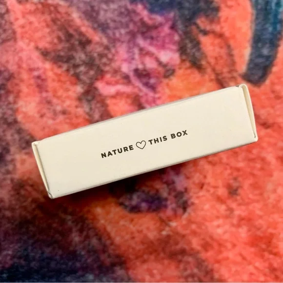 💜 Loop Earplug Accessories White Carry Case - NWT - Picture 5 of 5